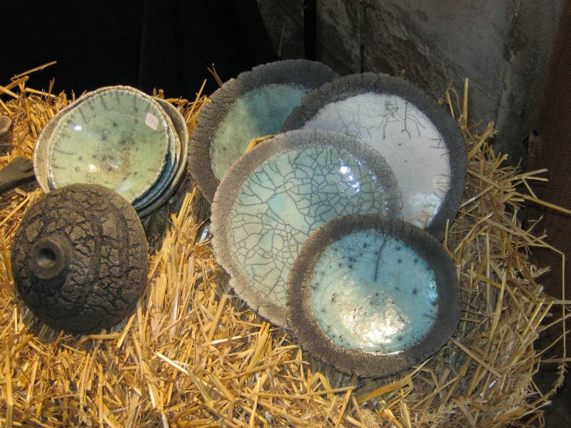 assiettes tere craquelée enfumée, raku